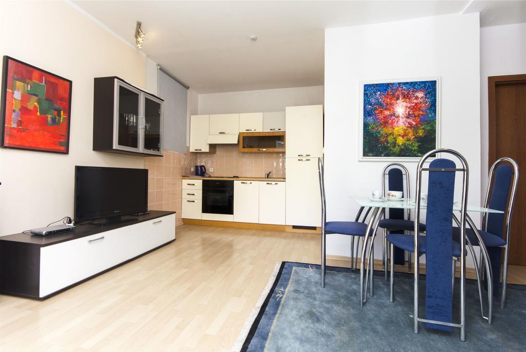 Suite with Bath and terrace